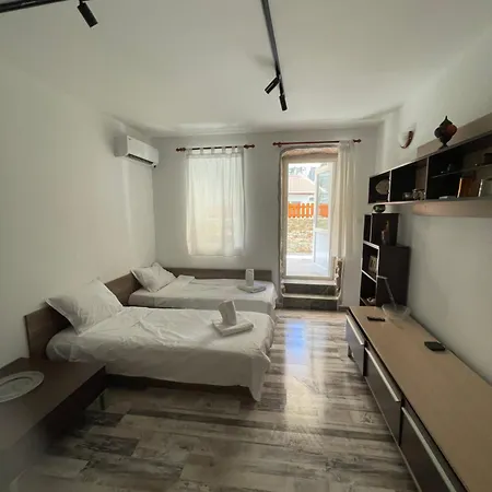 Konukevi Sveji Garden